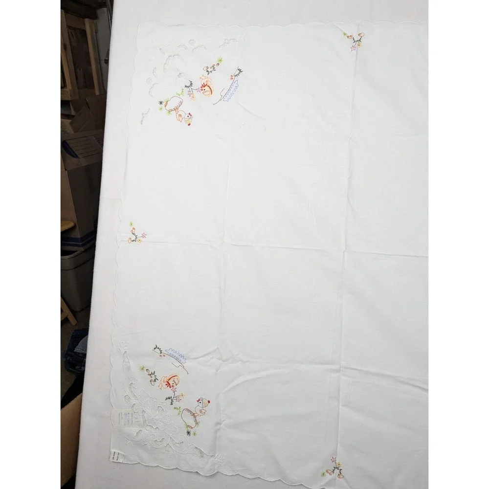 Hand Embroidered‎ White Tablecloth Lot of 2 Chicks 42x42